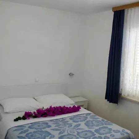 Appartement By The Sea Kneza, Korcula - 9166 Pupnat