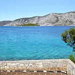 By The Sea Kneza, Korcula - 9166 *